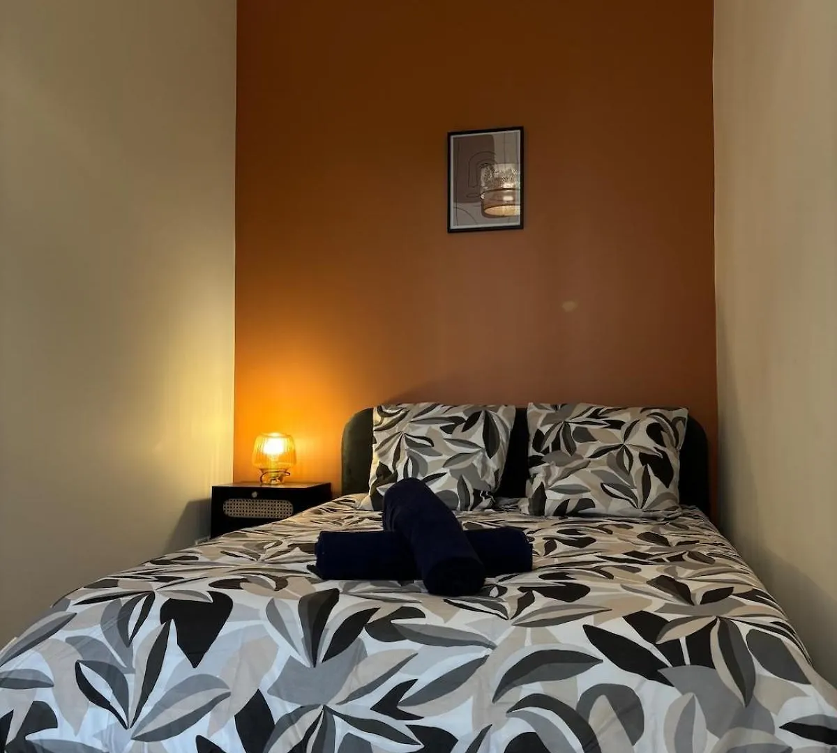Apartment Le Charmant - Proche Gare Villeurbanne France